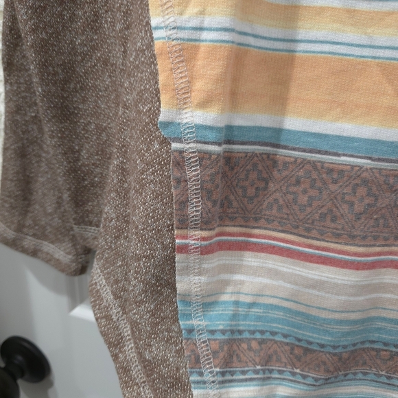 JODY CALI Colorful Native Aztec Striped Long Sleeve, French Terry, Lace, XL - Picture 9 of 16